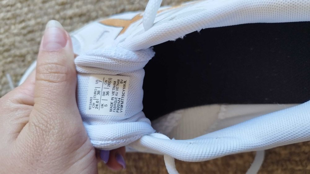 Дамски маратонки ASICS