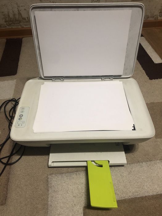 Принтер HP DeskJet 2130