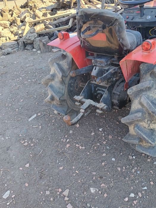 Китайски трактор с фреза