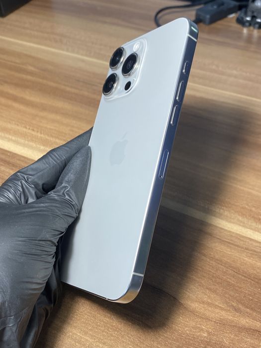 iPhone 16 Pro Max • 512 GB • Natural Titanium