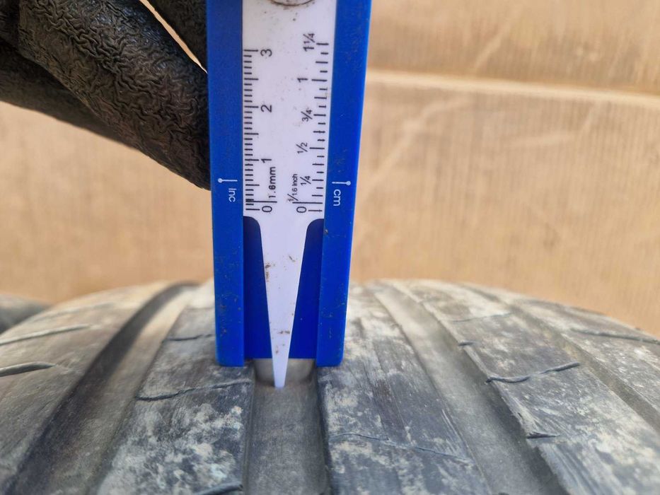 2 Pirelli R21 255/40 Летни гуми  DOT3223