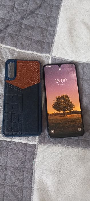 Продам Самсунг А51.