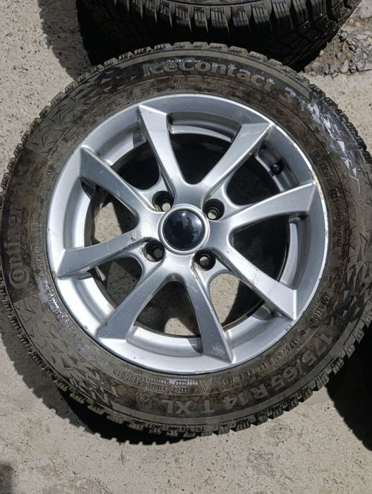 Шины 175/65/14 continental