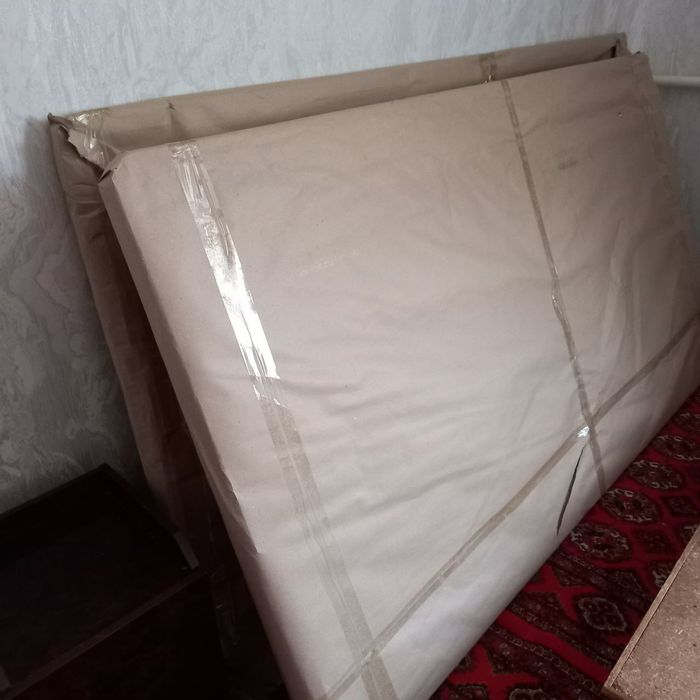 Стол новый   2  в одном  стол и   хан тахта