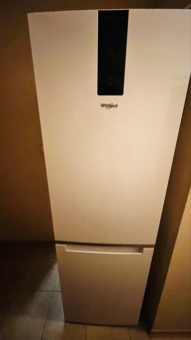 Хладилник с Фризер Whirlpool Nofrost