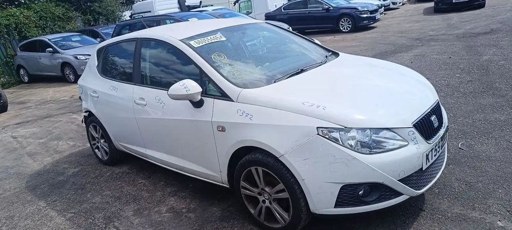 Dezmembrari / Dezmembrez  Seat Ibiza 5 (6J5) 1.6 Benz BTS cutie viteze manuala cod culoare LB9A