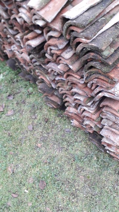 Продавам керемиди