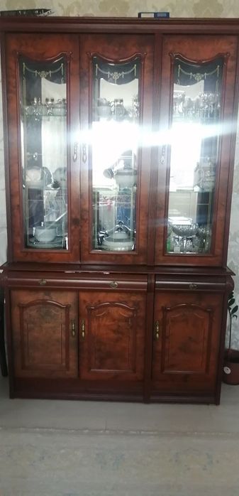 Сервант для гостиной