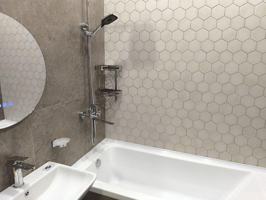 Продам свою квартиру Евро 2 в golden house