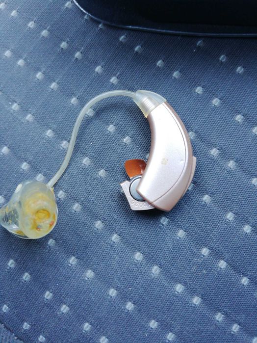 Vând aparat auditiv Starkey