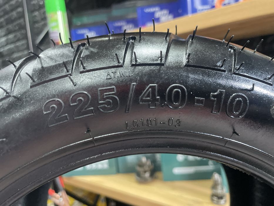 Оригинал балон 225/40/10