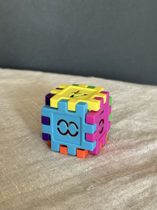 Конструктор куб с цыфрами