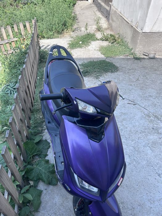 Продам м8 2 поколения