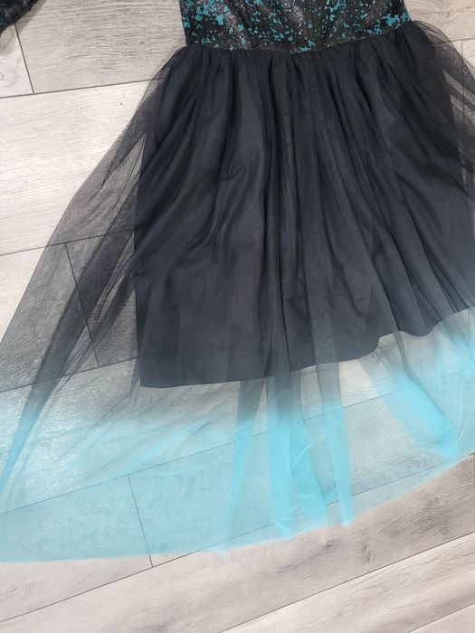 Vand rochie de seara