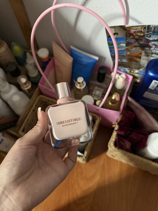 Продам духи оригинал