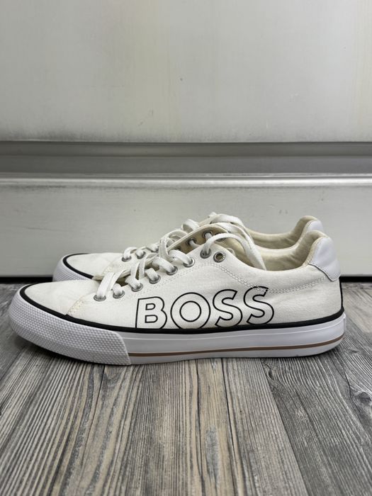 Продам кеды Boss  оригинал