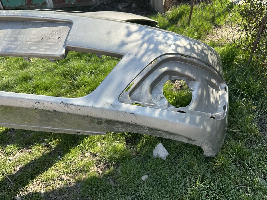 Передний бампер (ларгус)