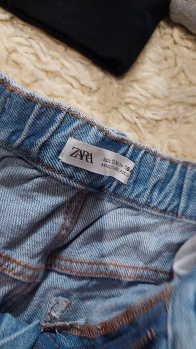 Jeansi fete Zara