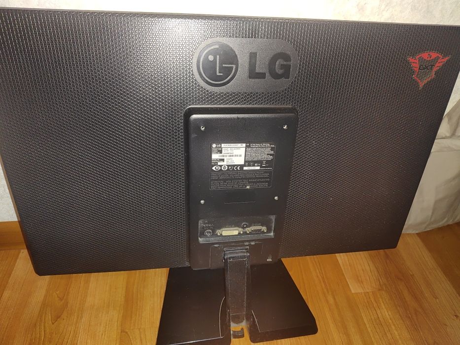 Монитор LG Flatron