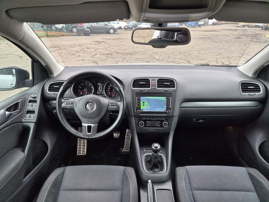 Vw Golf 6 benzina 1.4 122 c.p  Euro 5 Echipare STYLE  Navigatie An fab. 2011  Stare excelenta de functionare