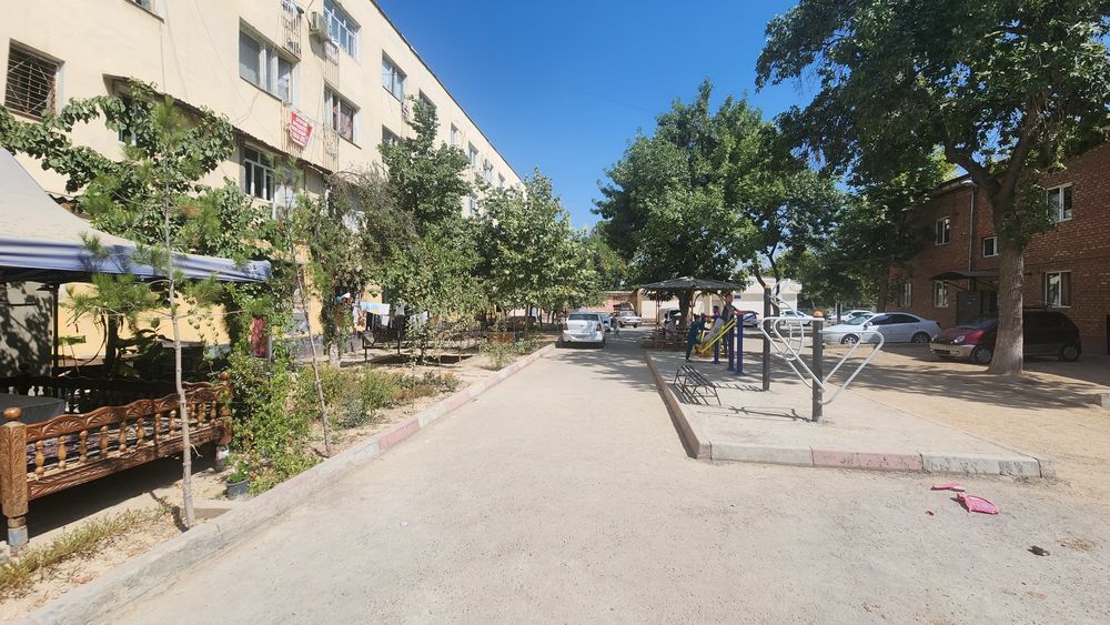 1 комната с условиями внутри в бывшем общежитии