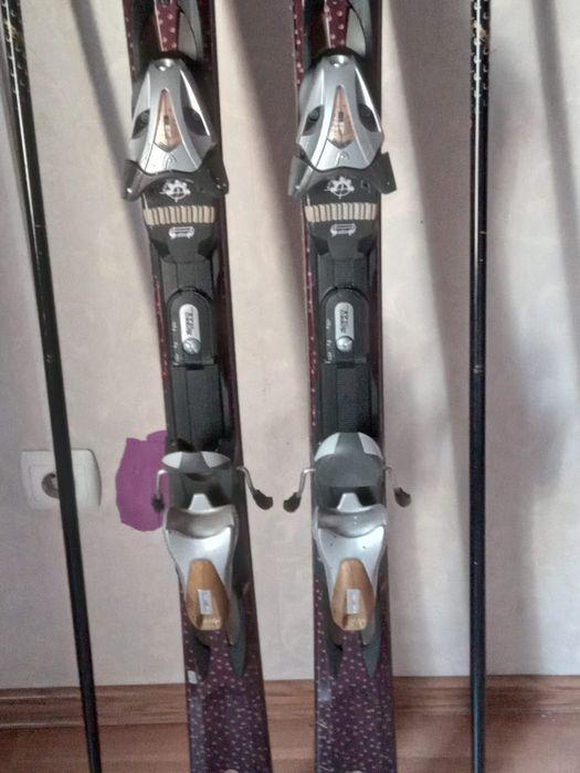 Продам  лыжи Head