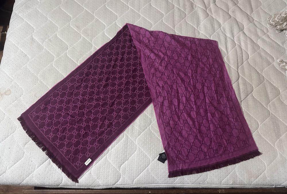 Gucci Grey GG Monogram Wool Scarf Size 48/180cm