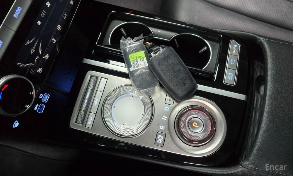 Genesis G80 2.5T AWD срочно продается