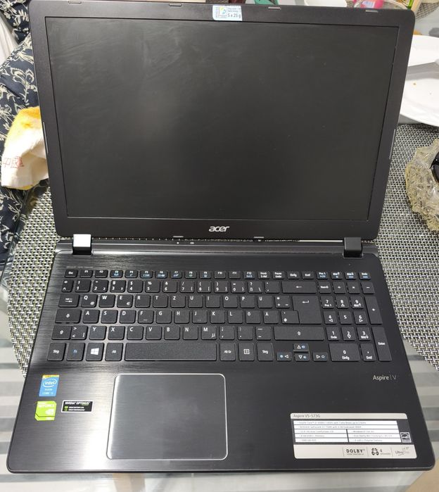 Laptop Acer Aspire V5-573G