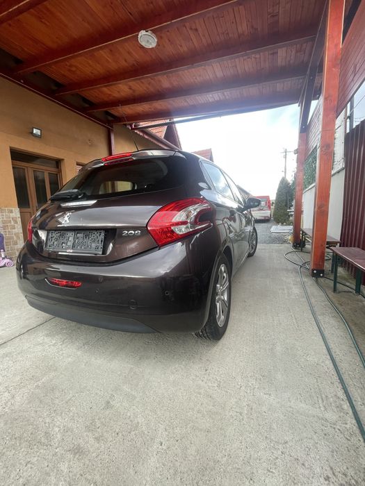 Peugeot 208 1.2 vti mokka brown adus recent