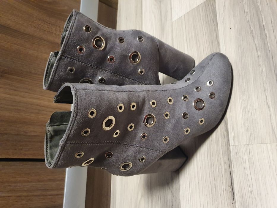 Продавам боти