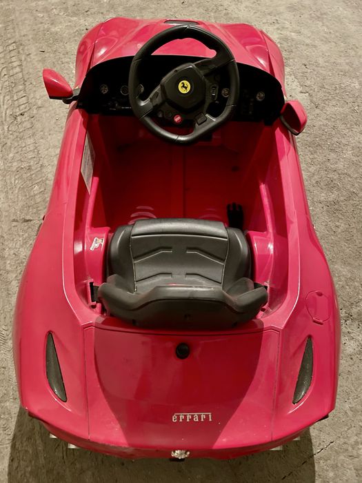 Ferarri Акумулаторна детска кола