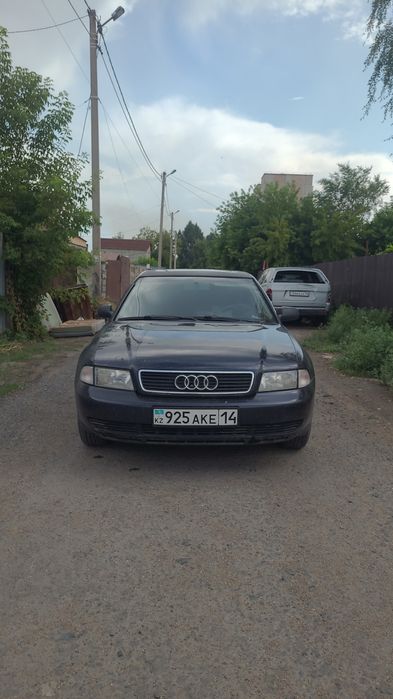 Продам ауди А4 .