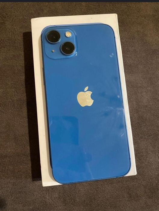 Телефон Айфон 13