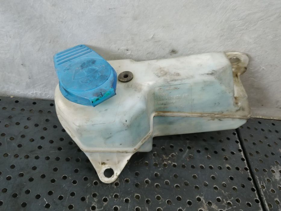 vas lichid parbriz audi a4 b7 8e  8e0955451ap