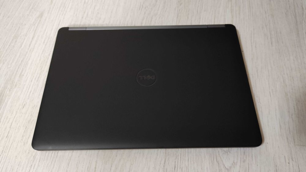 Dell Latitude E7470  i7-6660U SSD(NVMe)- 256GB RAM-16GB