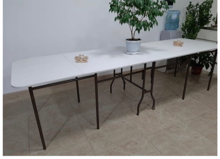 Продается стол книжка