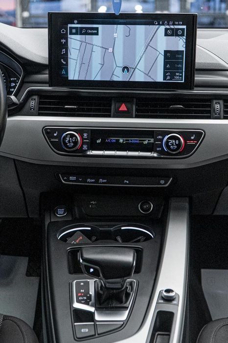 AUDI A4 2022 — imagine 4