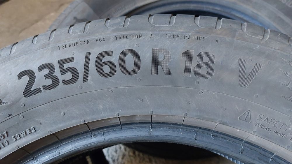 Летни гуми 235/60/18 Continental Ultra Contact 4 броя