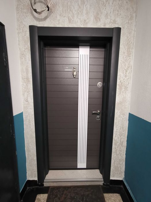 Дава се под наем Тристаен апартамент в Карлово - 82 кв.м за 135000 € - Снимка #1