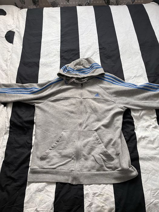 Adidas 3 stripes