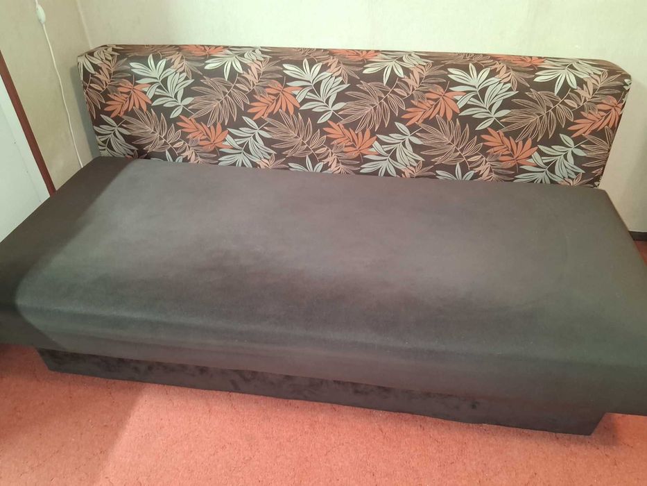 разтегателен диван - спалня