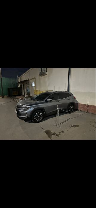 Трекер 1 л 325 Т Китай 2021