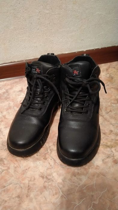 Зимний ботинка для мальчика