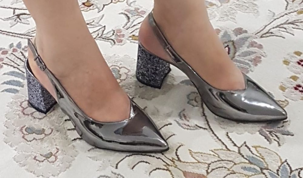 Босоножка новая киілмеген