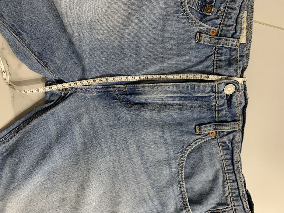 Оригинални мъжки дънки Levi’s,размер 32,модел 502