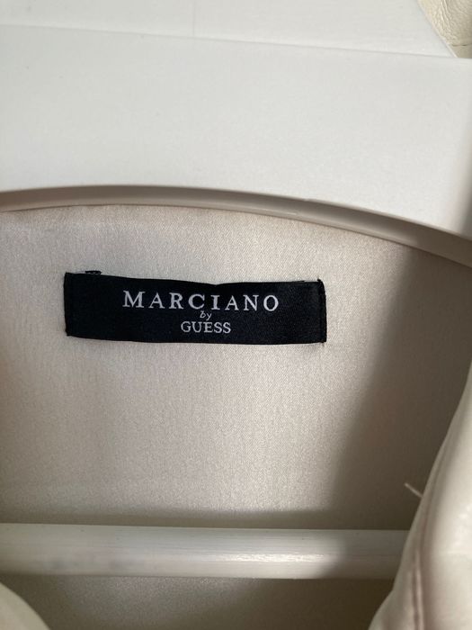 Нова Рокля GUESS S размер