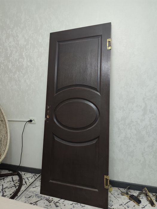 Отдам даром дверь