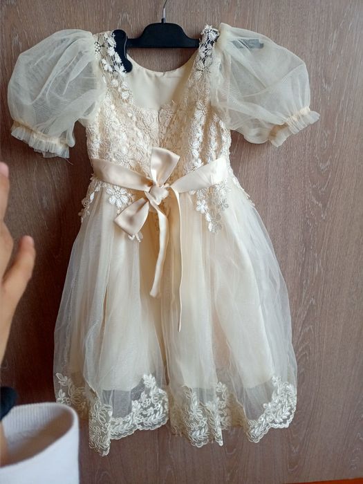 Продам детское платье