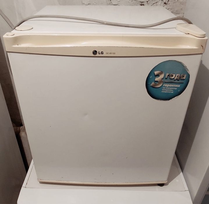 Продам холодильник